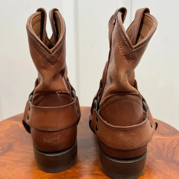 Frye Wyatt Harness Women's Wyatt Ankle Boots Size 5.5 Cognac Brown Western Style - Picture 6 of 12